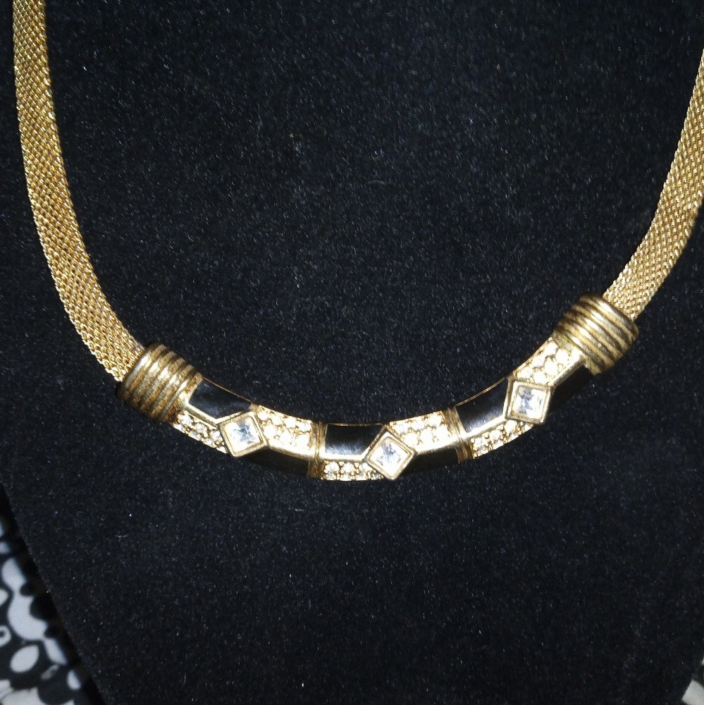 Vintage gold necklace 😍 DEAL!
